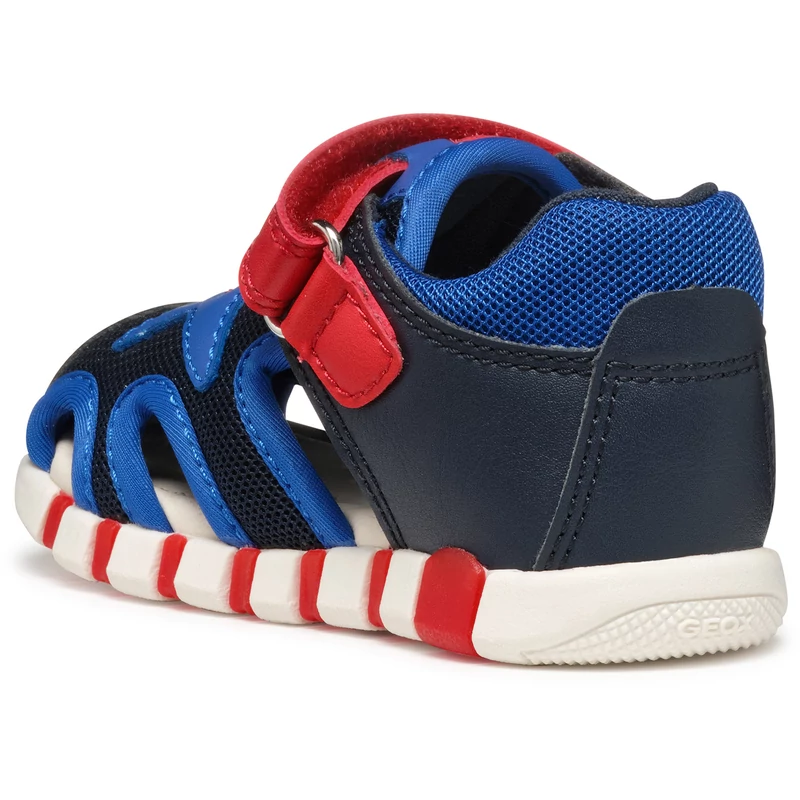 Geox fiú zártorrú gyerekszandál