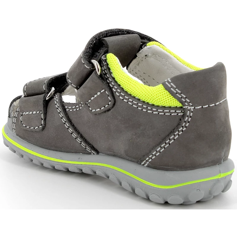 Primigi fiú zártorrú gyerekszandál