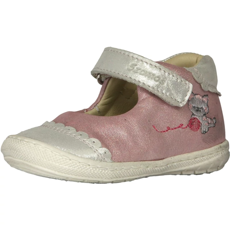 Szamos lány nyitott gyerekcipő