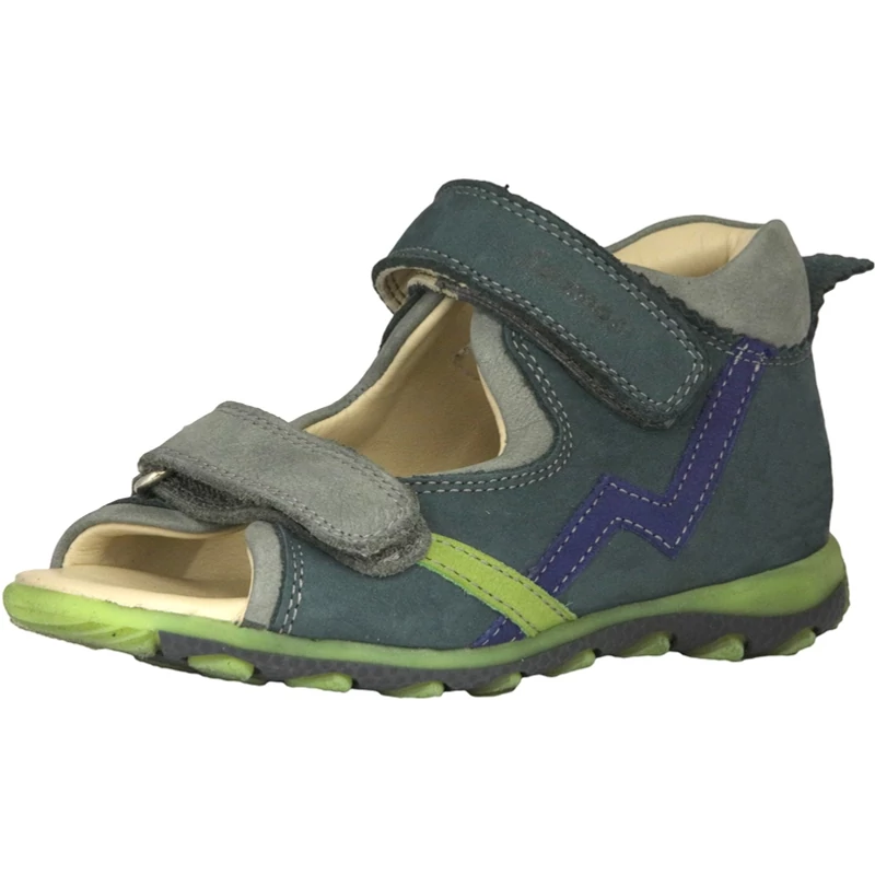 Szamos fiú gyerekszandál